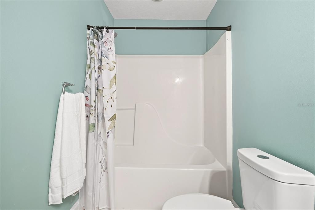 На продажу: $799,900 (4 спален, 3 ванн, 2702 Квадратных фут)