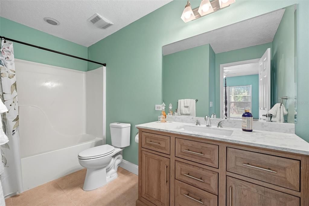 На продажу: $799,900 (4 спален, 3 ванн, 2702 Квадратных фут)