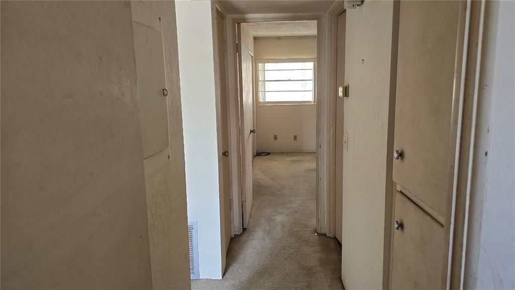 Под контрактом: $80,000 (2 спален, 1 ванн, 1100 Квадратных фут)