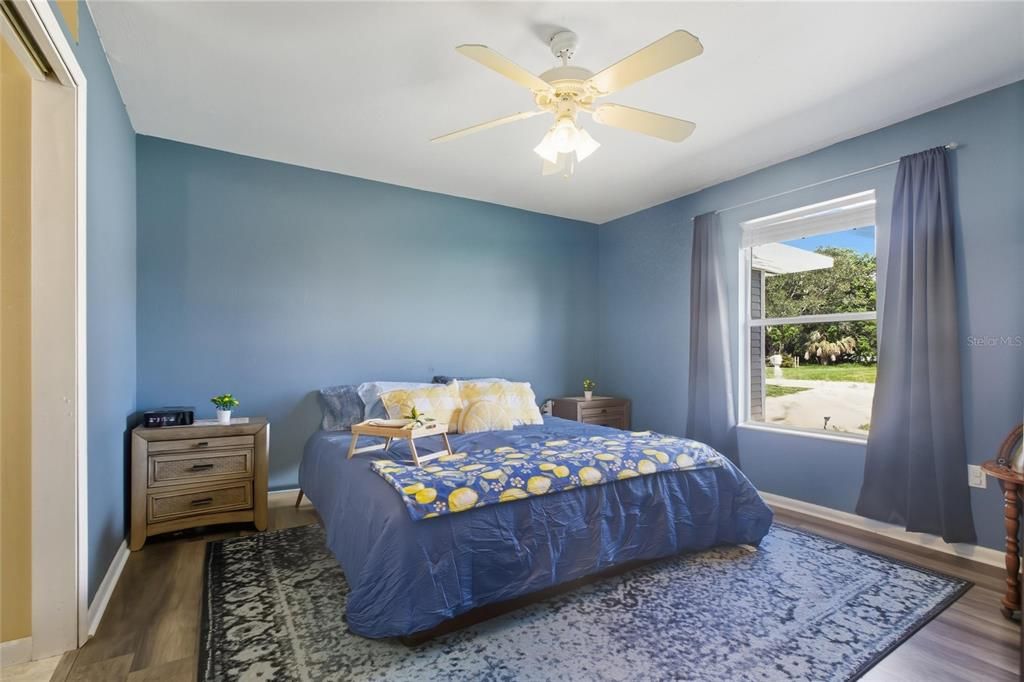 For Sale: $284,990 (3 beds, 2 baths, 1396 Square Feet)