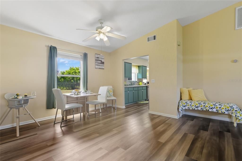 For Sale: $284,990 (3 beds, 2 baths, 1396 Square Feet)