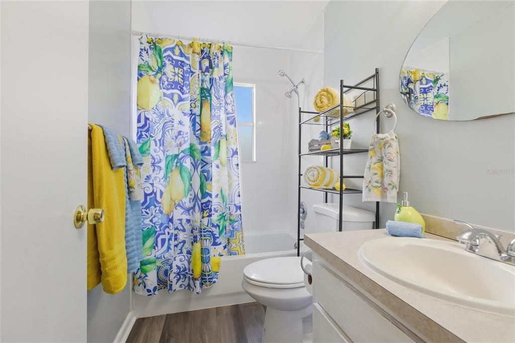 For Sale: $284,990 (3 beds, 2 baths, 1396 Square Feet)