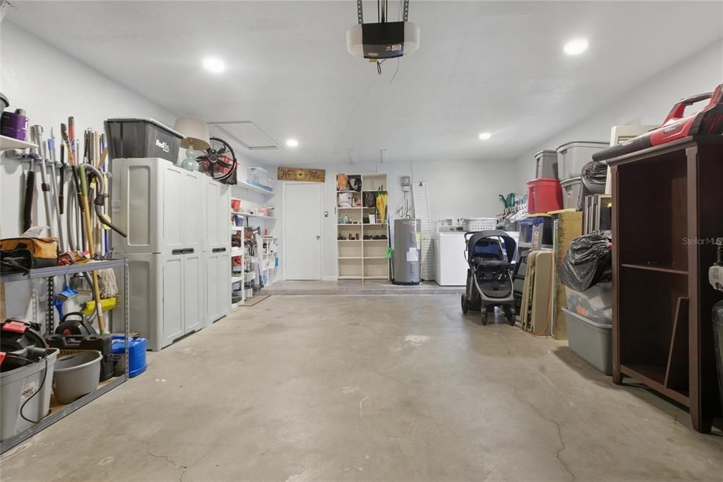 For Sale: $284,990 (3 beds, 2 baths, 1396 Square Feet)