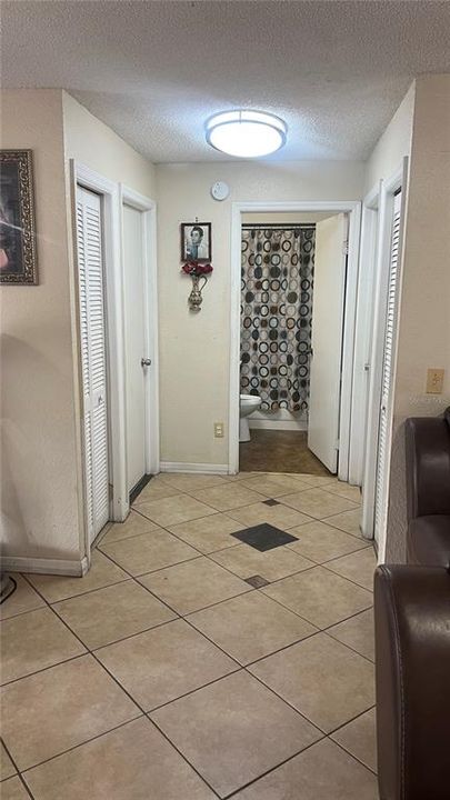 合同活跃: $429,000 (4 贝兹, 3 浴室, 1884 平方英尺)