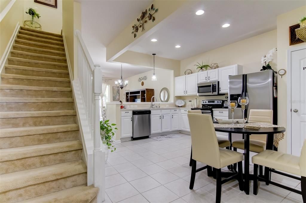 En Venta: $285,000 (3 camas, 2 baños, 1588 Pies cuadrados)