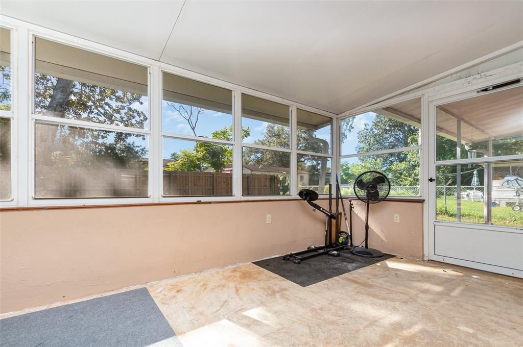 待售: $230,000 (3 贝兹, 2 浴室, 1249 平方英尺)