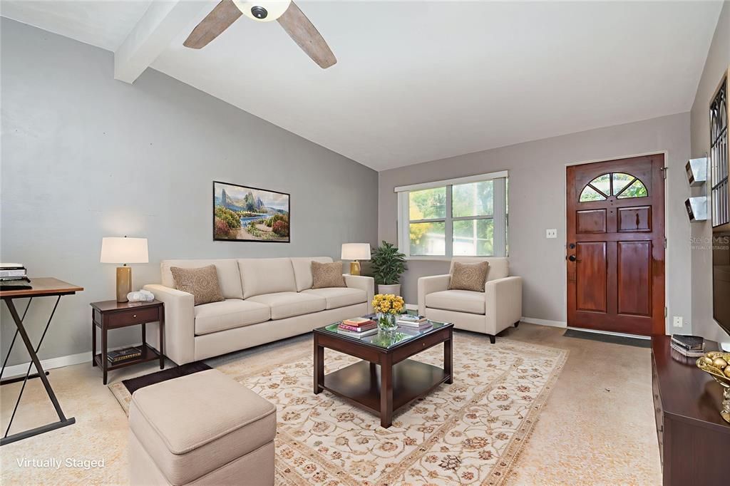 待售: $230,000 (3 贝兹, 2 浴室, 1249 平方英尺)