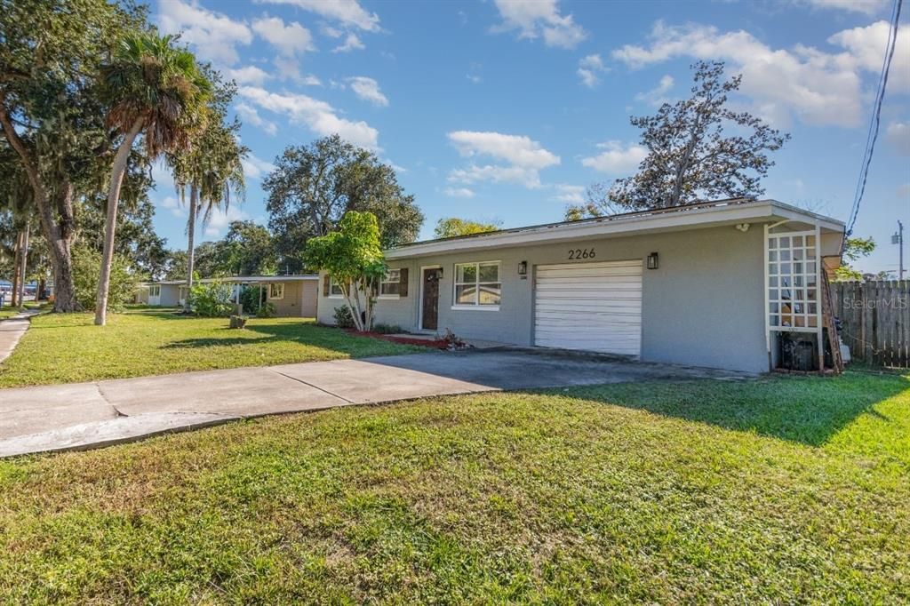 待售: $230,000 (3 贝兹, 2 浴室, 1249 平方英尺)