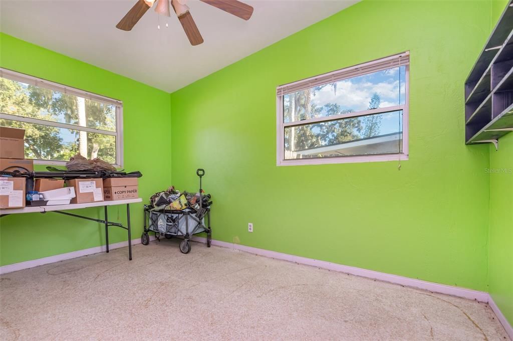 待售: $230,000 (3 贝兹, 2 浴室, 1249 平方英尺)