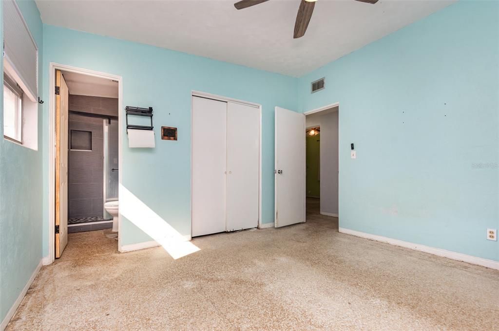 待售: $230,000 (3 贝兹, 2 浴室, 1249 平方英尺)