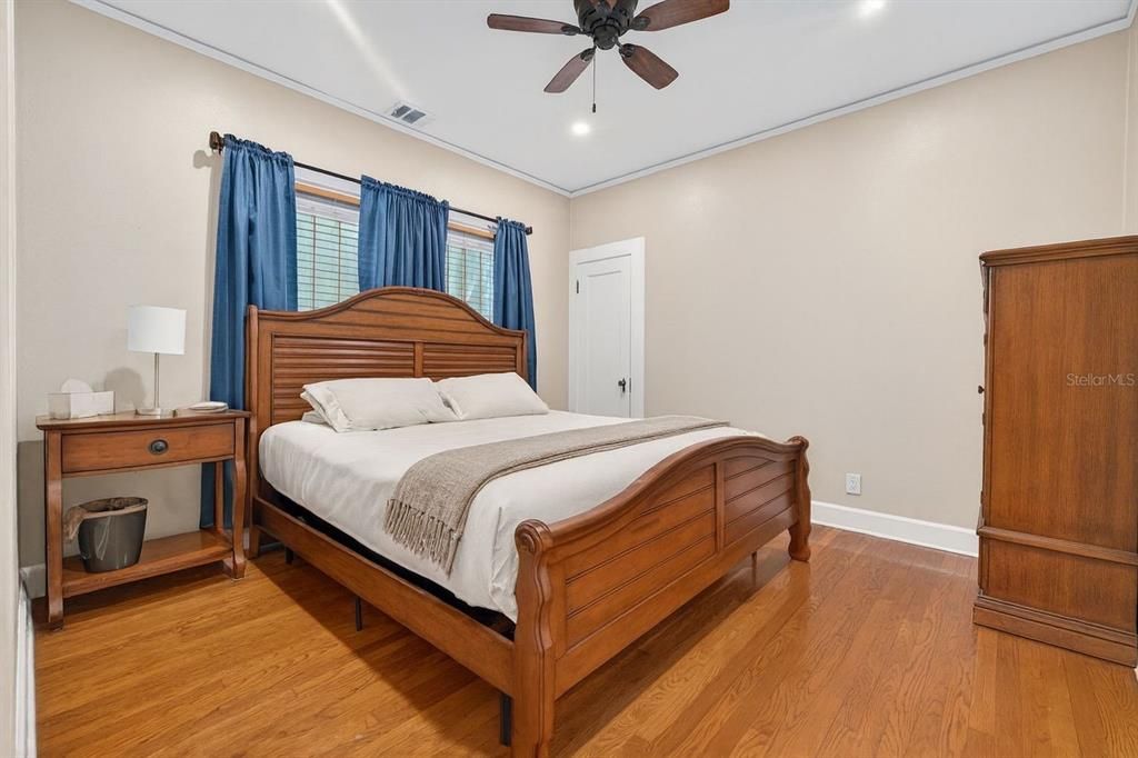 Active With Contract: $1,250,000 (4 beds, 3 baths, 4193 Square Feet)