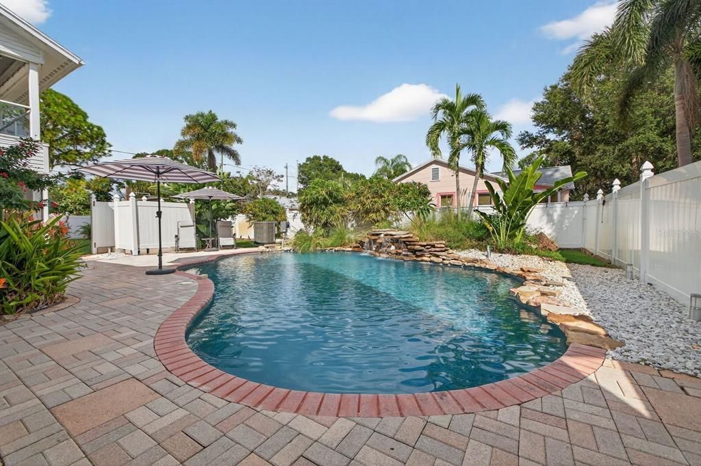 Active With Contract: $1,250,000 (4 beds, 3 baths, 4193 Square Feet)