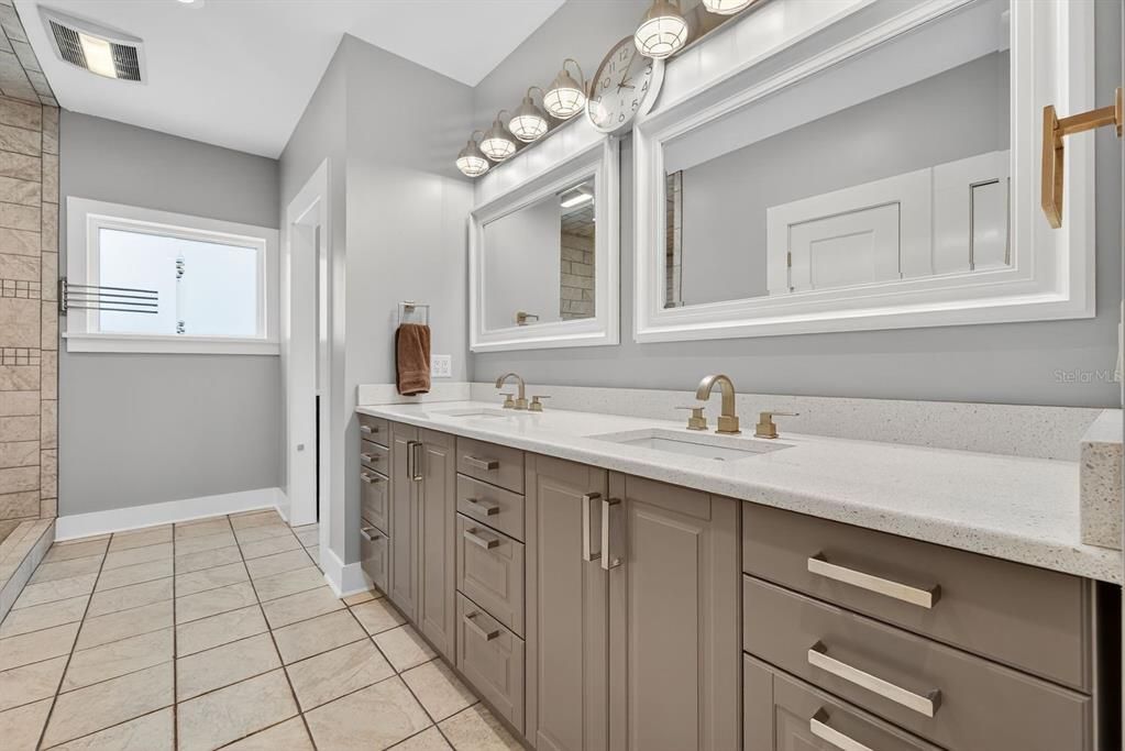 Active With Contract: $1,250,000 (4 beds, 3 baths, 4193 Square Feet)