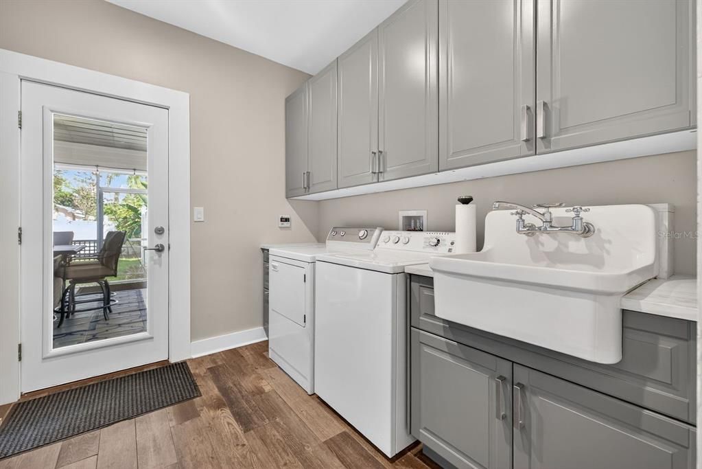 Active With Contract: $1,250,000 (4 beds, 3 baths, 4193 Square Feet)