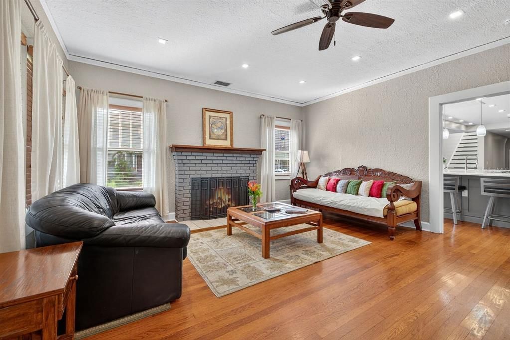 Active With Contract: $1,250,000 (4 beds, 3 baths, 4193 Square Feet)