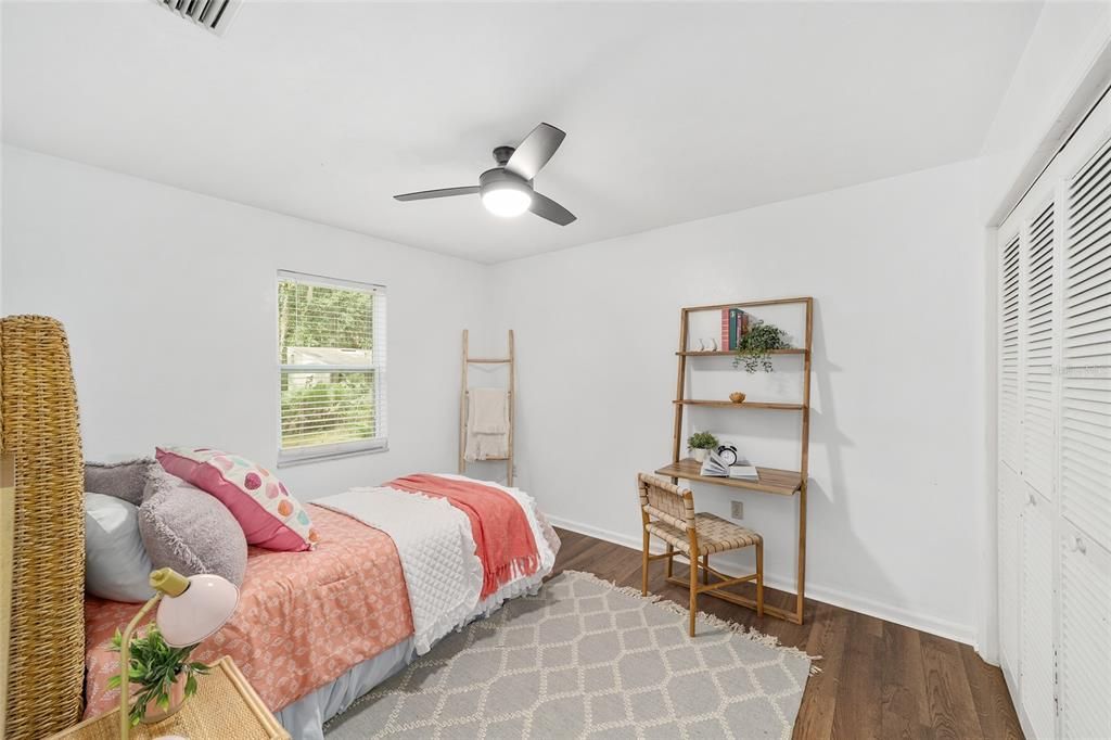 Под контрактом: $327,707 (3 спален, 2 ванн, 1882 Квадратных фут)