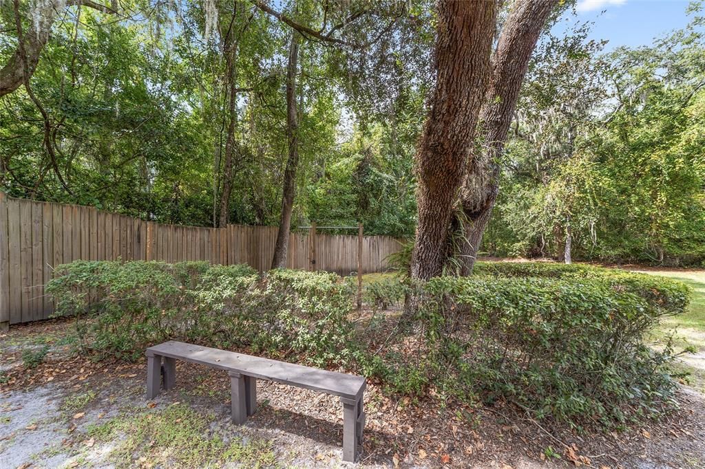 Под контрактом: $327,707 (3 спален, 2 ванн, 1882 Квадратных фут)