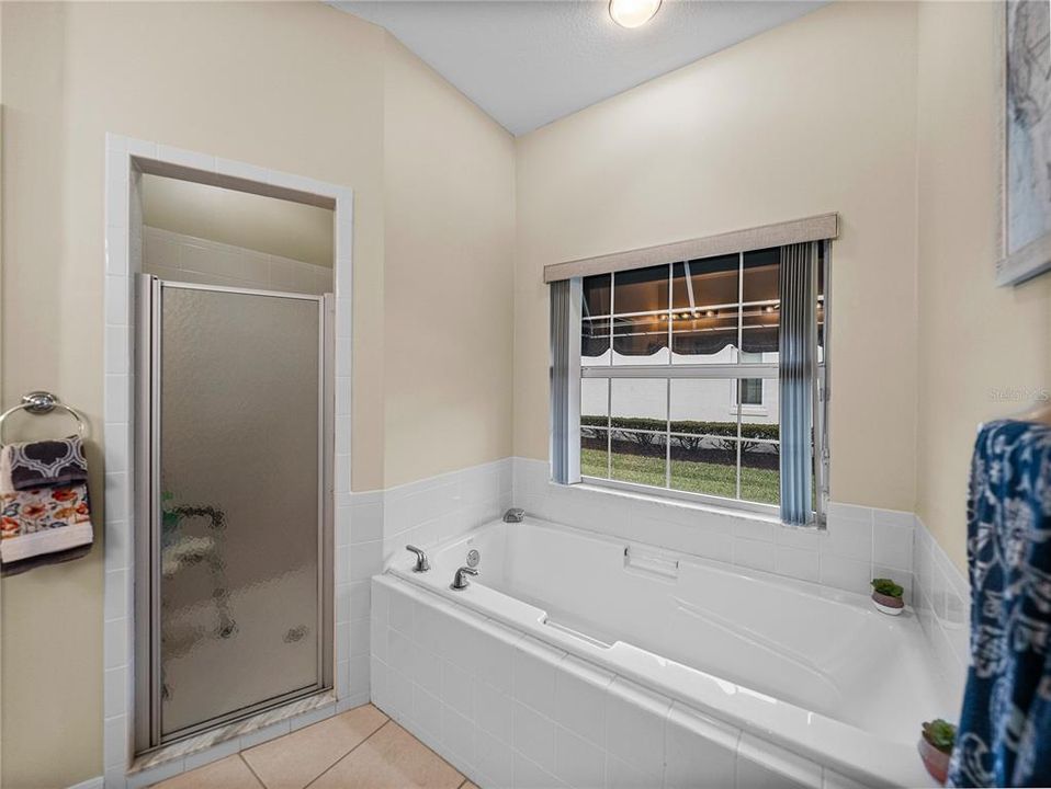 En Venta: $369,900 (3 camas, 2 baños, 2039 Pies cuadrados)