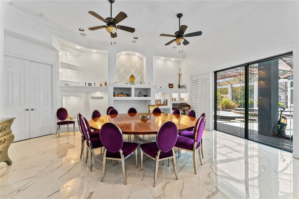 Activo con contrato: $2,175,000 (6 camas, 6 baños, 6738 Pies cuadrados)