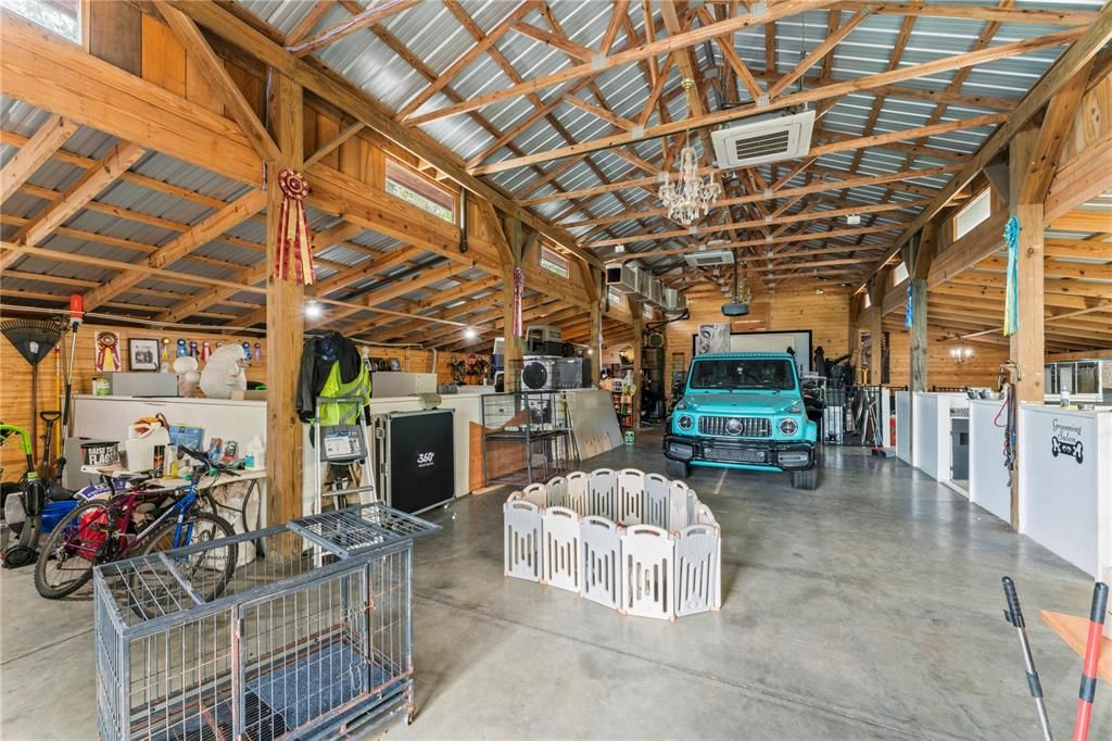 Activo con contrato: $2,175,000 (6 camas, 6 baños, 6738 Pies cuadrados)