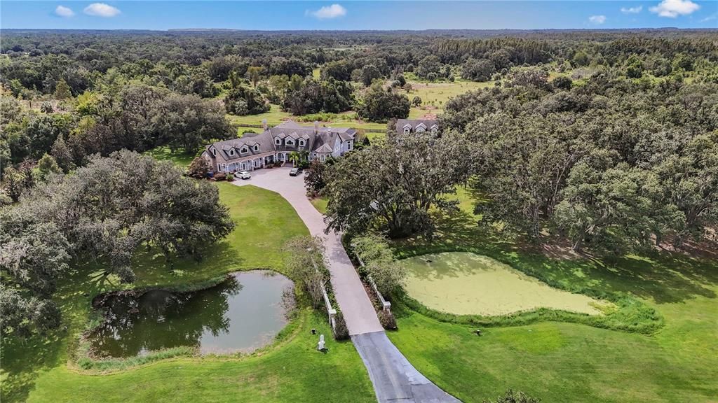 Activo con contrato: $2,175,000 (6 camas, 6 baños, 6738 Pies cuadrados)