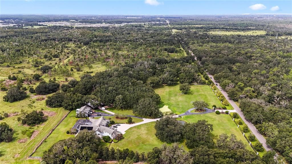 Activo con contrato: $2,175,000 (6 camas, 6 baños, 6738 Pies cuadrados)