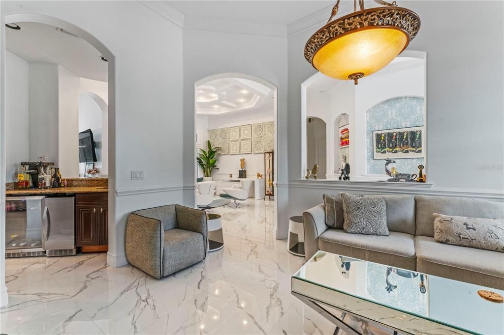 Activo con contrato: $2,175,000 (6 camas, 6 baños, 6738 Pies cuadrados)