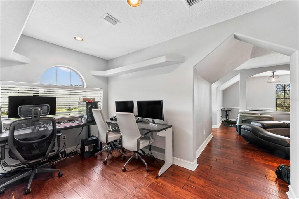 Activo con contrato: $2,175,000 (6 camas, 6 baños, 6738 Pies cuadrados)