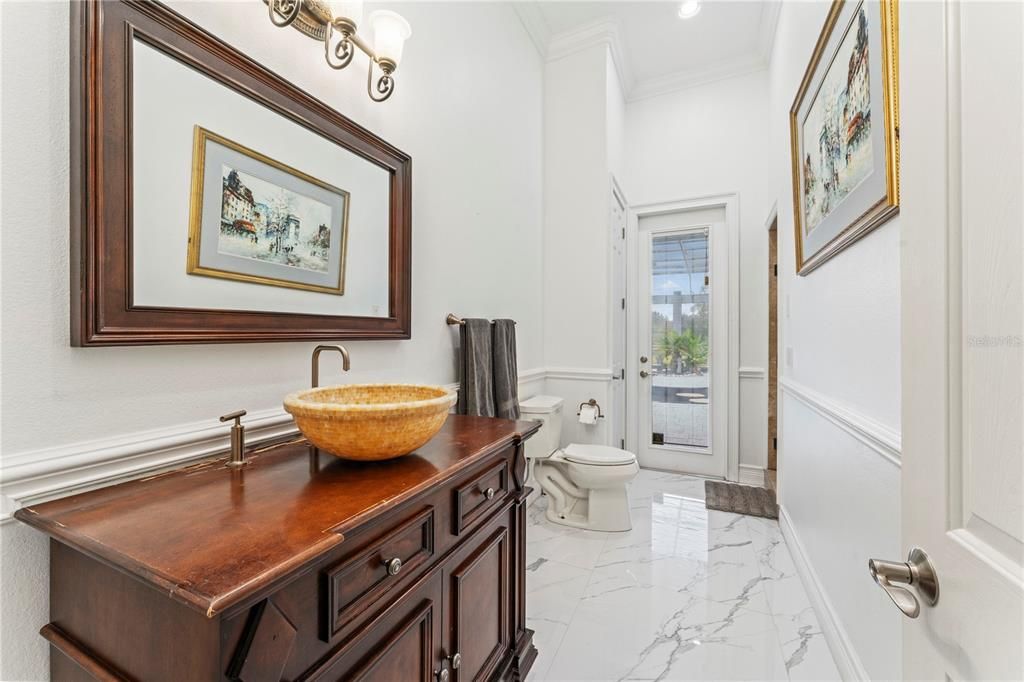 Activo con contrato: $2,175,000 (6 camas, 6 baños, 6738 Pies cuadrados)