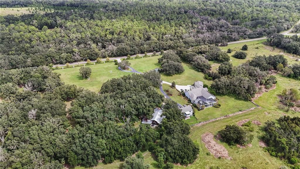 Activo con contrato: $2,175,000 (6 camas, 6 baños, 6738 Pies cuadrados)