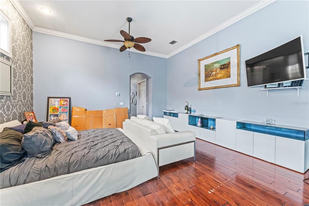 Activo con contrato: $2,175,000 (6 camas, 6 baños, 6738 Pies cuadrados)