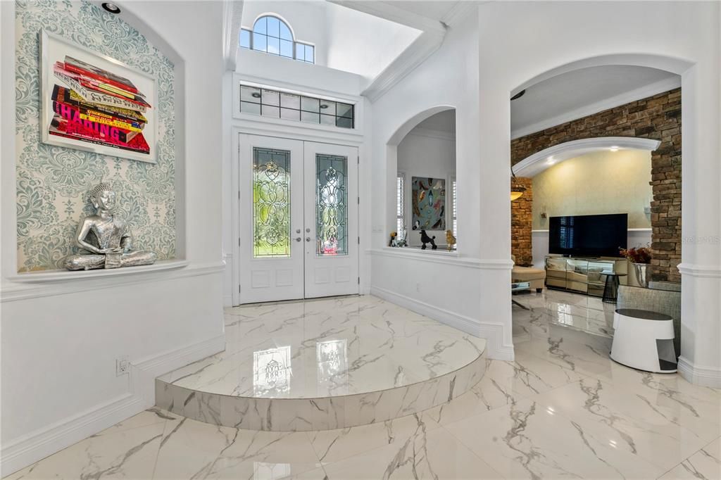 Activo con contrato: $2,175,000 (6 camas, 6 baños, 6738 Pies cuadrados)