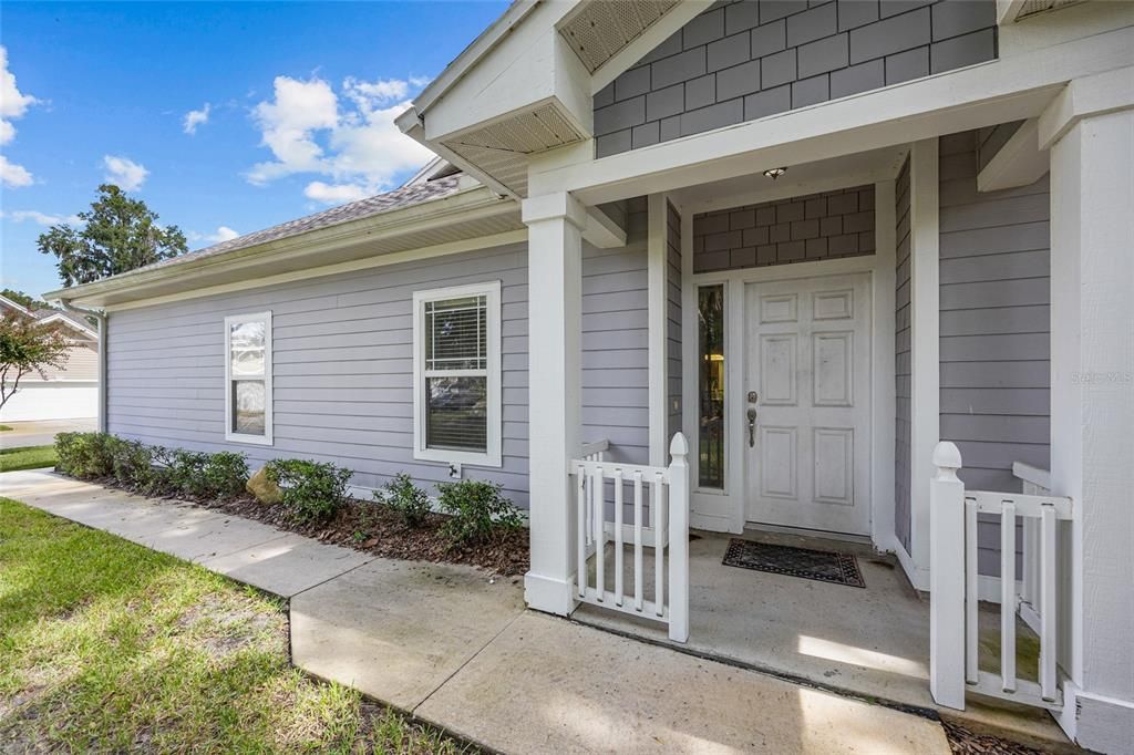 En Venta: $287,000 (2 camas, 2 baños, 1701 Pies cuadrados)