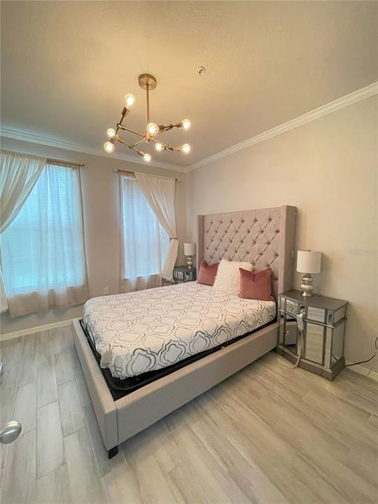 For Sale: $214,900 (1 beds, 1 baths, 800 Square Feet)