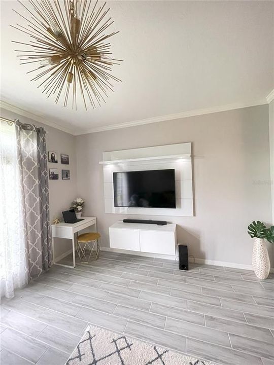 For Sale: $214,900 (1 beds, 1 baths, 800 Square Feet)