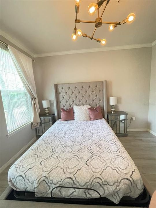 For Sale: $214,900 (1 beds, 1 baths, 800 Square Feet)