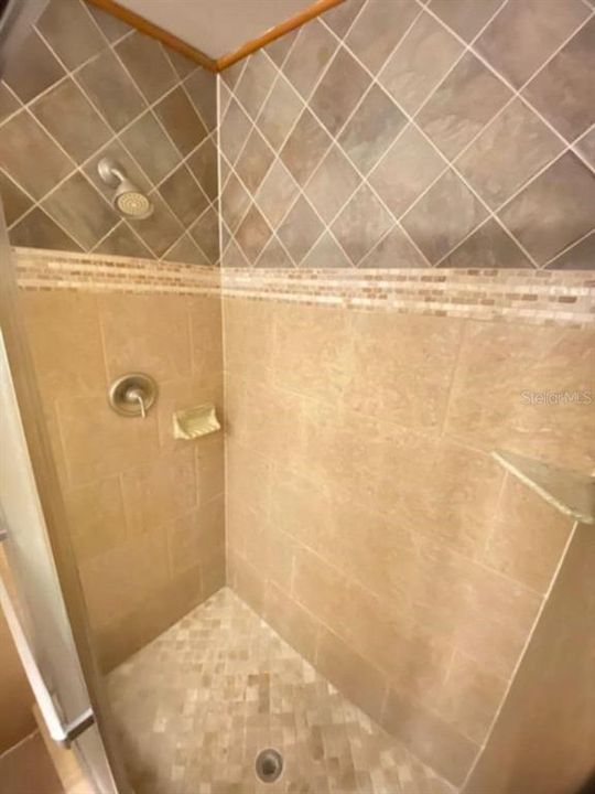 待售: $455,000 (4 贝兹, 2 浴室, 1921 平方英尺)