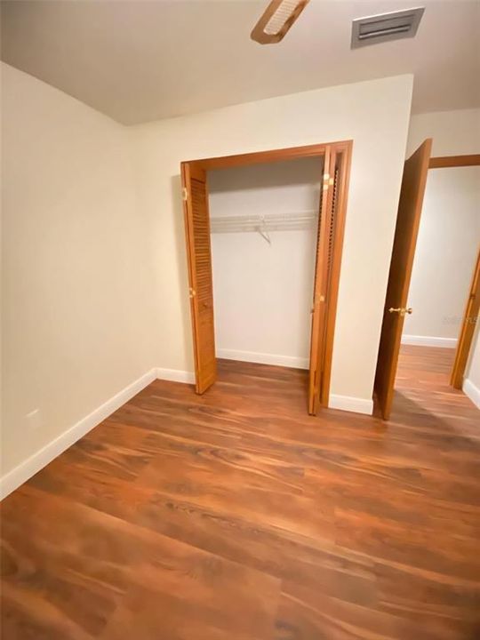 待售: $455,000 (4 贝兹, 2 浴室, 1921 平方英尺)