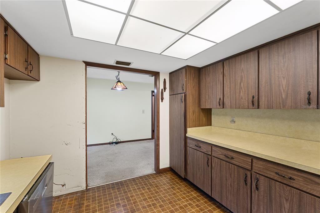 На продажу: $435,000 (3 спален, 2 ванн, 2288 Квадратных фут)