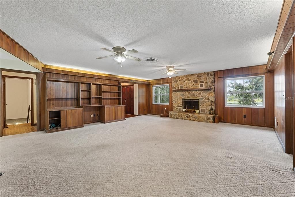 На продажу: $435,000 (3 спален, 2 ванн, 2288 Квадратных фут)