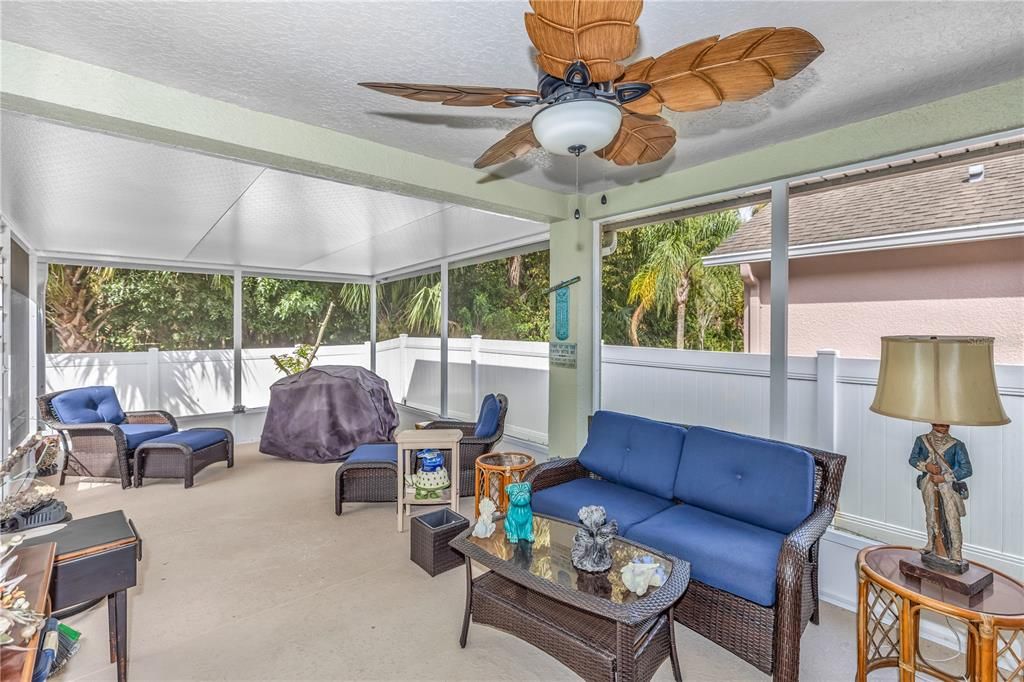 Active With Contract: $352,900 (3 beds, 2 baths, 1868 Square Feet)