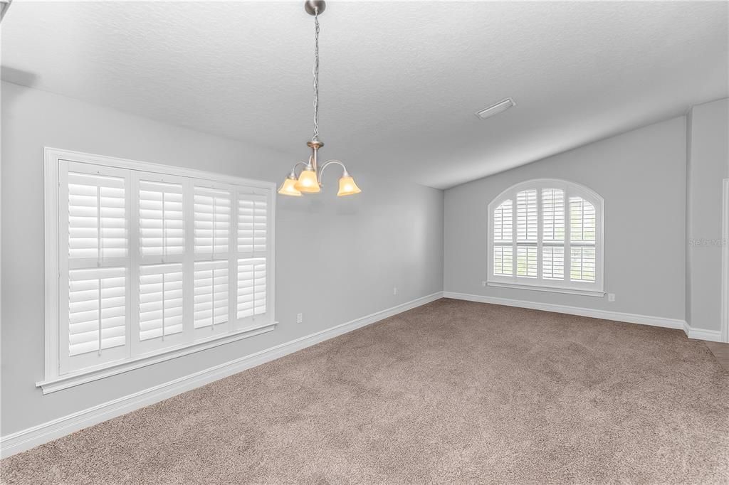 Active With Contract: $352,900 (3 beds, 2 baths, 1868 Square Feet)