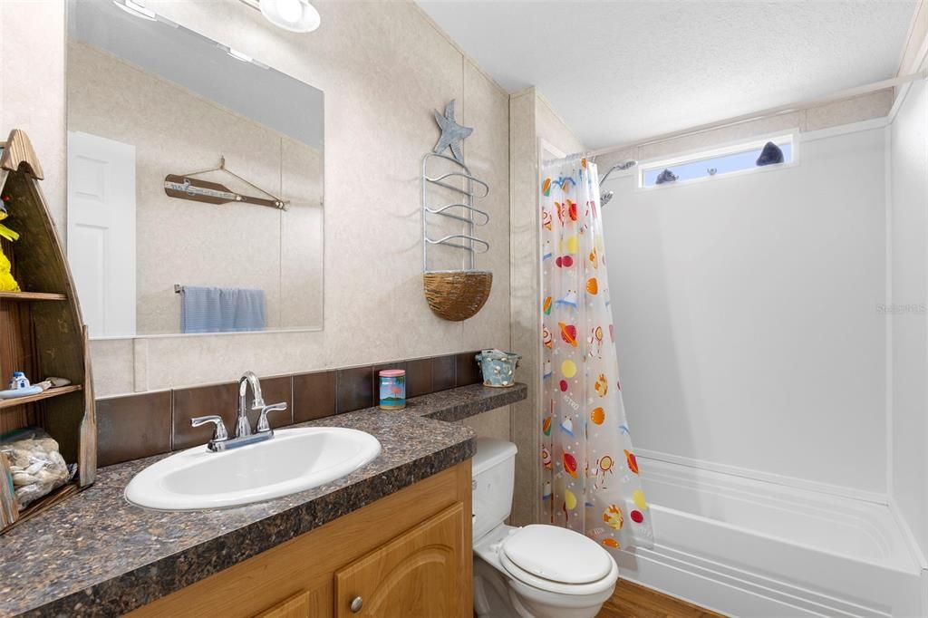 待售: $259,000 (3 贝兹, 2 浴室, 1520 平方英尺)