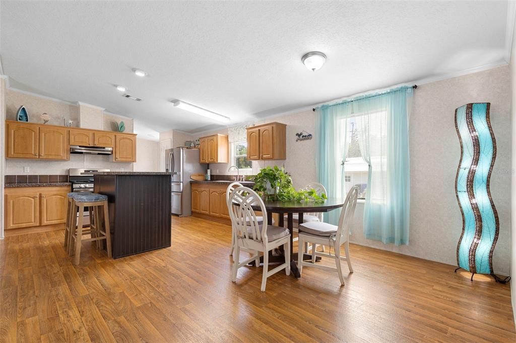 待售: $259,000 (3 贝兹, 2 浴室, 1520 平方英尺)