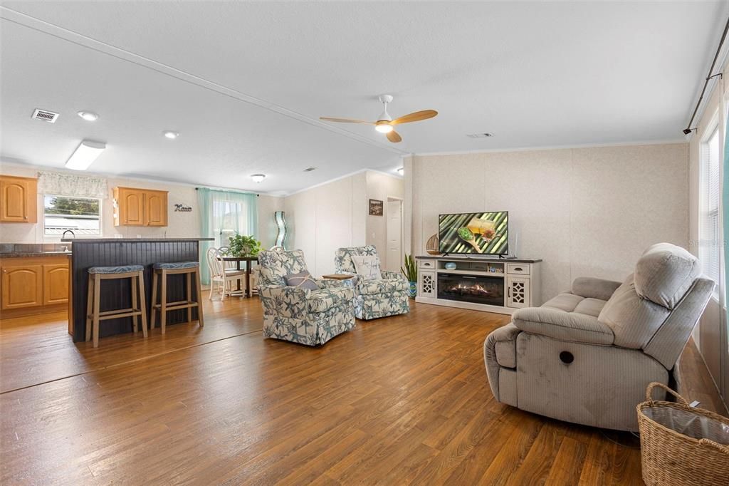 待售: $259,000 (3 贝兹, 2 浴室, 1520 平方英尺)