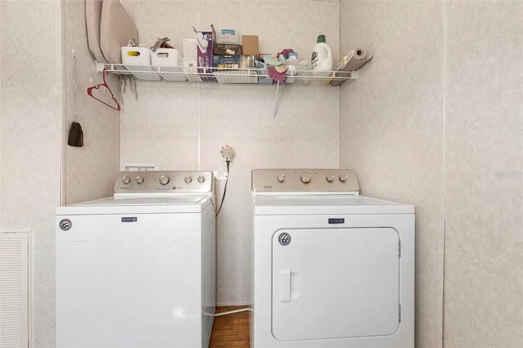 待售: $259,000 (3 贝兹, 2 浴室, 1520 平方英尺)