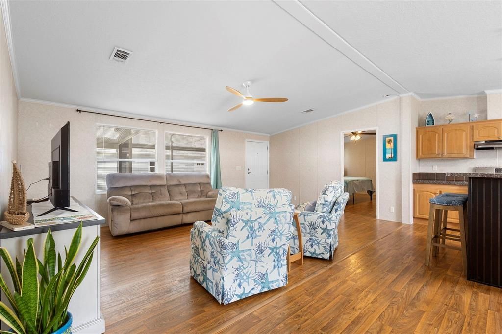 待售: $259,000 (3 贝兹, 2 浴室, 1520 平方英尺)