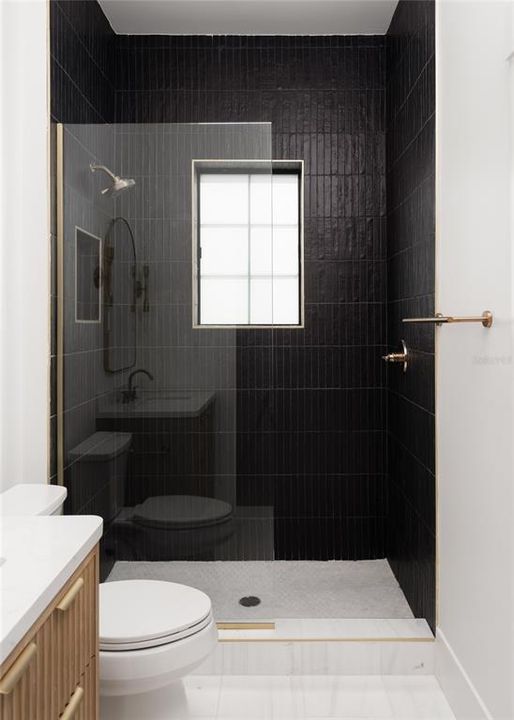 出租: $17,000 (7 贝兹, 7 浴室, 6398 平方英尺)