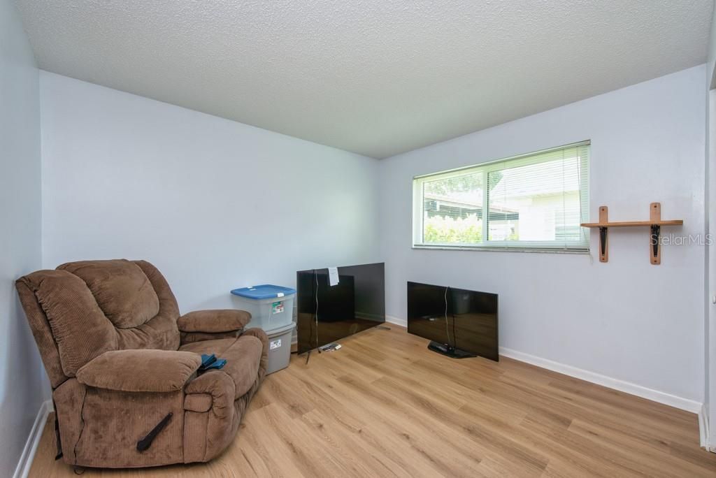 На продажу: $175,000 (2 спален, 2 ванн, 1148 Квадратных фут)