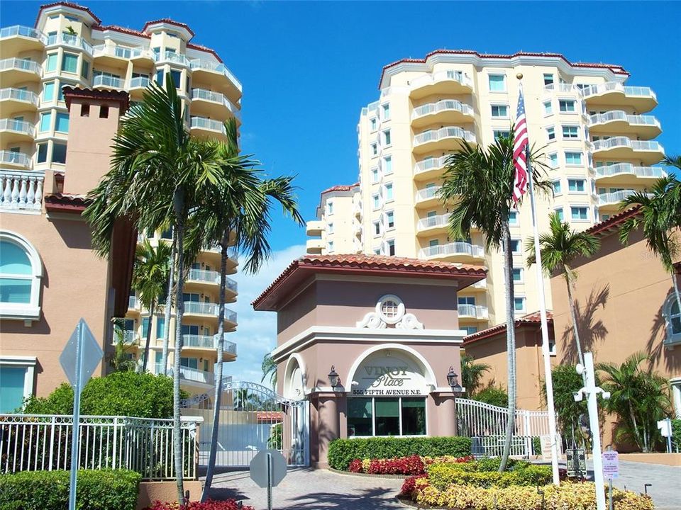 En Venta: $1,799,000 (2 camas, 2 baños, 1670 Pies cuadrados)